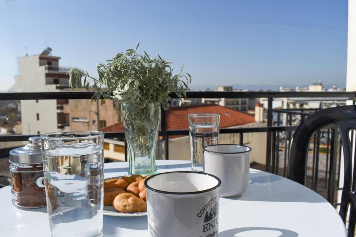 Comfy Central Square Gem With Balcony Apartment Каламата Екстериор снимка